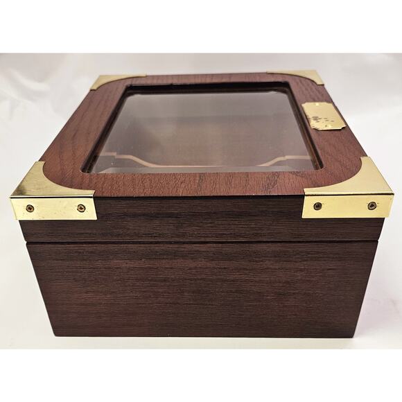 Capri-Elegant Quality Importers Wooden Desktop Humidor With Hygrometer - Picture 7 of 10